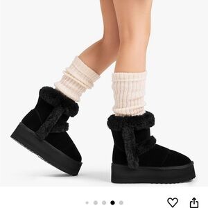 Black fur boot, platform - size 7 NWT